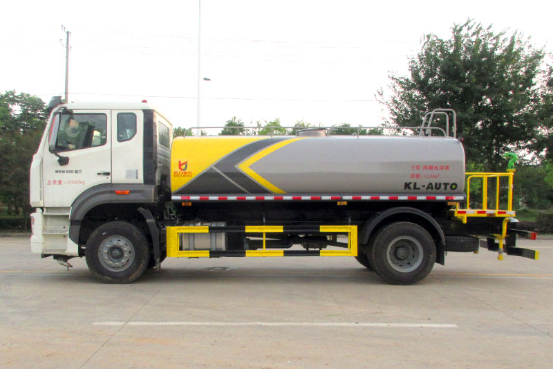 重汽豪沃NX洒水車(chē)(14方)